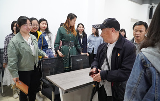 建筑与城市规划学院党委举办“‘读懂中国’—听滕老讲党的故事”专题党课