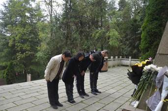   贵州大学建筑与城市规划学院党委举办 “缅怀先烈，砥砺前行”主题爱国教育活动