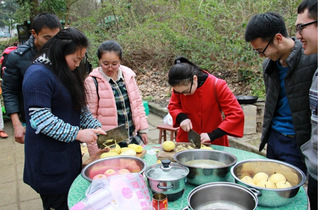 建规学院团委学生会组织干事野外聚餐活动