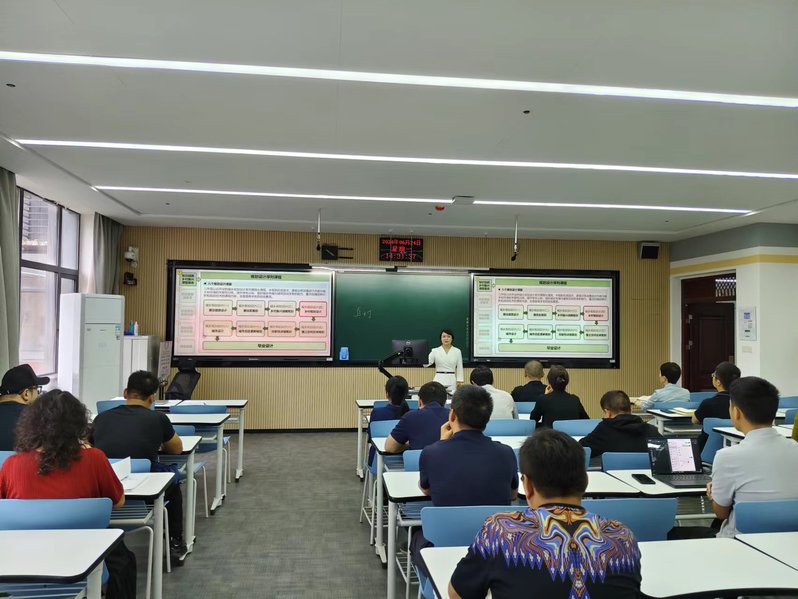 建筑与城市规划学院举行教学示范公开课活动