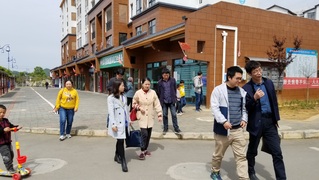 建筑与城市规划学院赴贞丰县西城社区开展扶贫调研