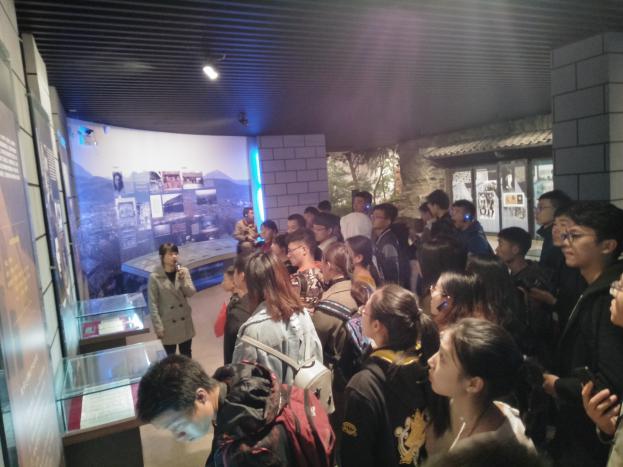 不忘初心，牢记使命  ——建筑与城市规划学院组织党员参观息烽集中营