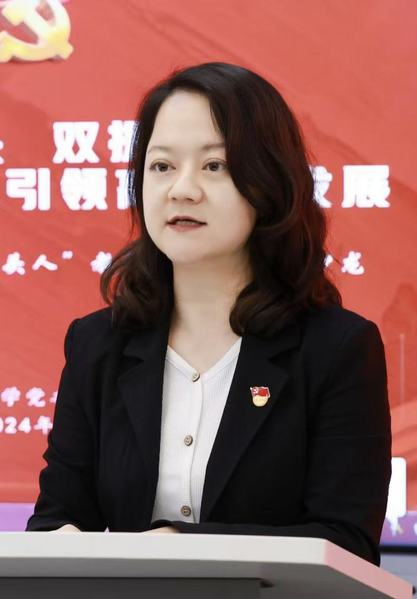<a href='/2026/0717/c22932a277572/page.htm' target='_blank' title='龙晓雪'>龙晓雪</a>